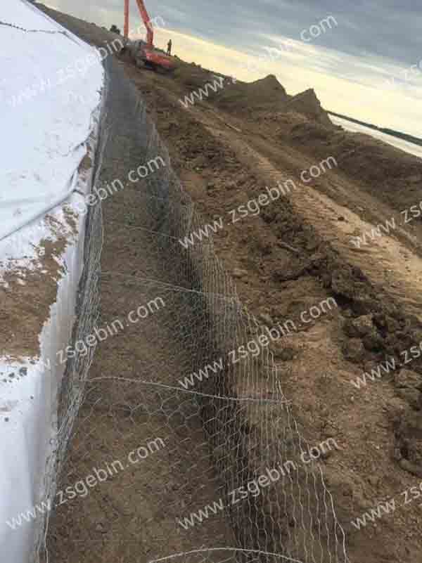 格賓石籠護(hù)腳 格賓石籠護(hù)腳