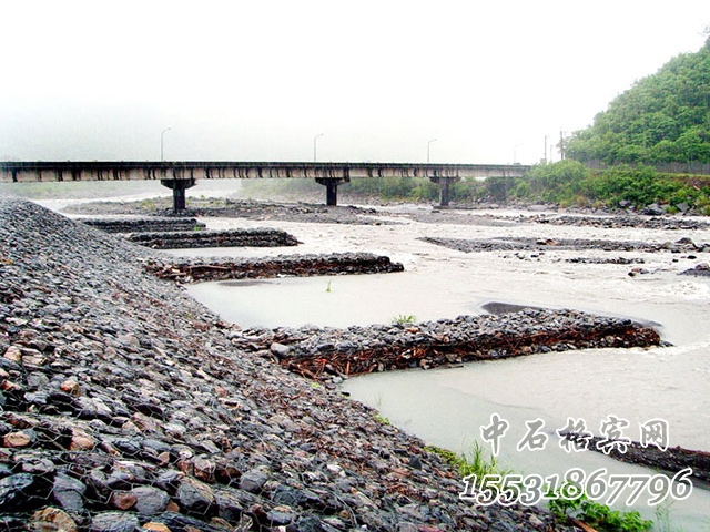 雙隔板雷諾護(hù)墊 雙隔板雷諾護(hù)墊